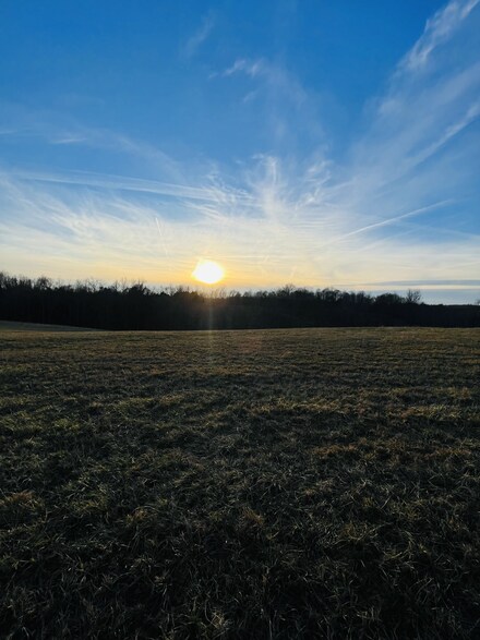1427 Rose Hill Rd, Red Boiling Springs, TN 37150