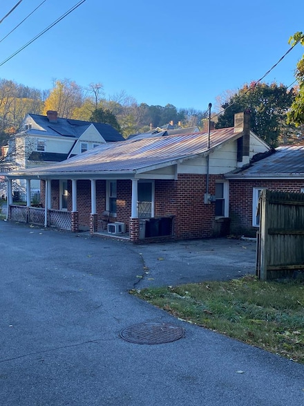 133 Wausau St, Tazewell, VA 24651