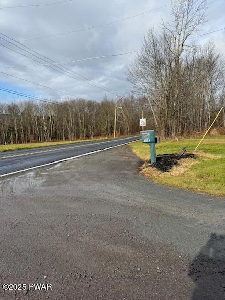 2008 Easton Turnpike, Lake Ariel, PA 18436