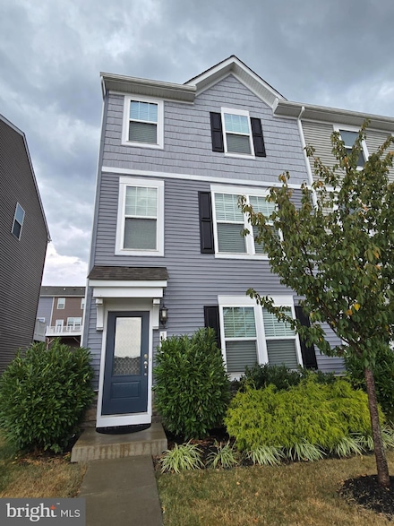 191 Presidents Pointe Ave, Ranson, WV 25438