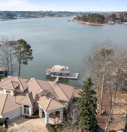 191 Stonebrook Cove Dr, Jasper, AL 35504