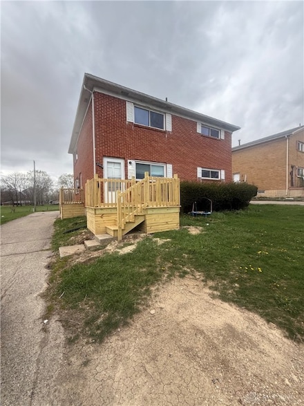2235 Iroquois St, Springfield, OH 45506