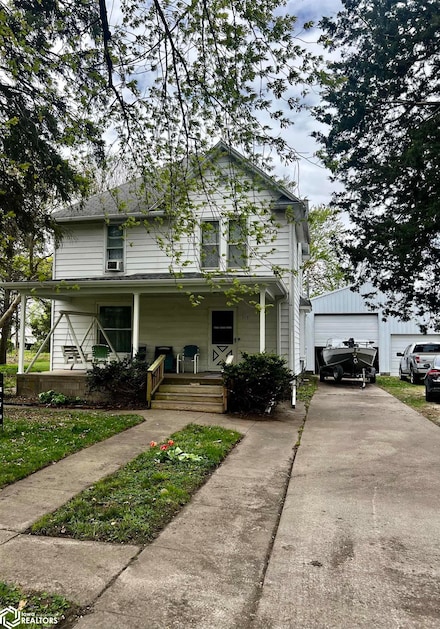 315 S Harrison St, Mediapolis, IA 52637