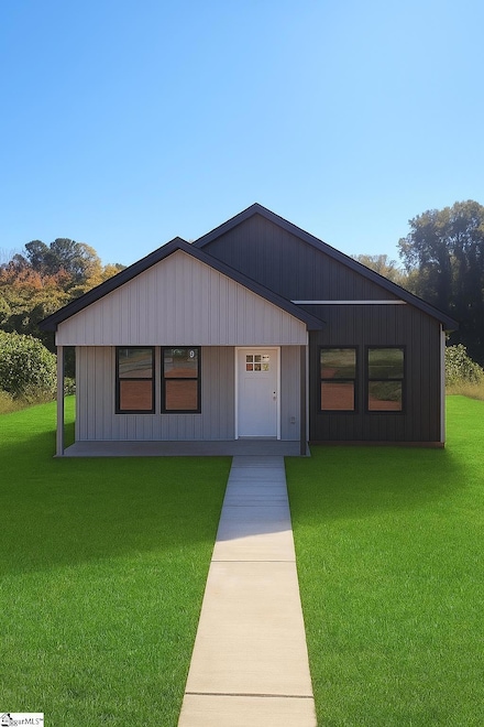 00 New St, Gaffney, SC 29340