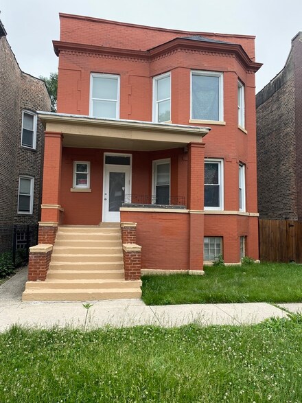 7425 S Princeton Ave Unit 2, Chicago, IL 60621