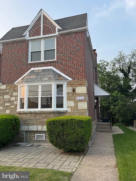 8233 Thouron Ave, Philadelphia, PA 19150