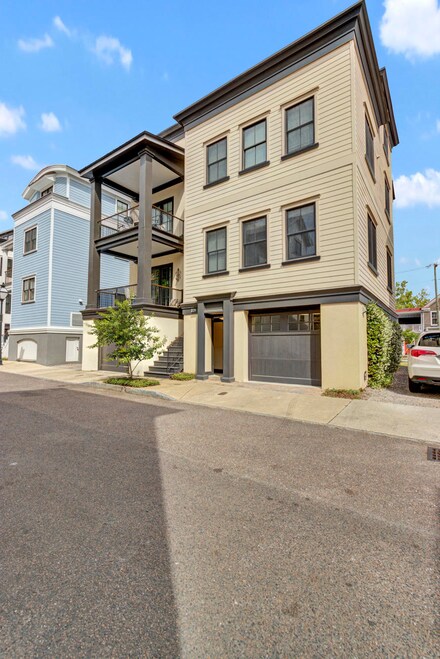 22 Corinne St Unit B, Charleston, SC 29403
