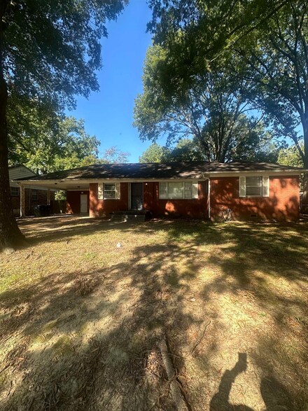 3183 Beauchamp Dr, Memphis, TN 38118