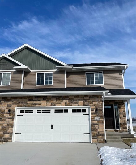 3335 Loethen Ln, Coralville, IA 52241