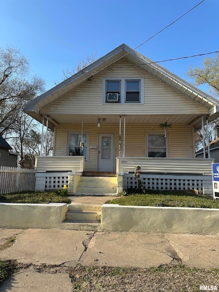 2005 W Antoinette St, Peoria, IL 61605