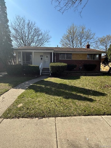 13721 Pearson St, Oak Park, MI 48237