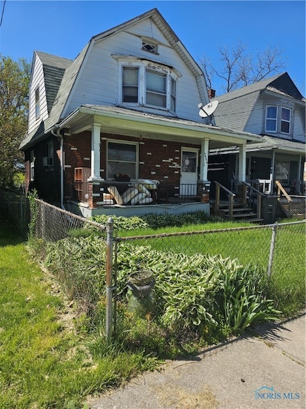 2465 Lawton Ave, Toledo, OH 43620