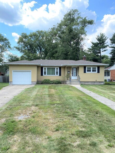 1222 State St, Hobart, IN 46342