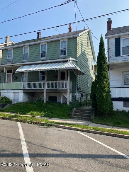 608 E Bertsch St, Lansford, PA 18232
