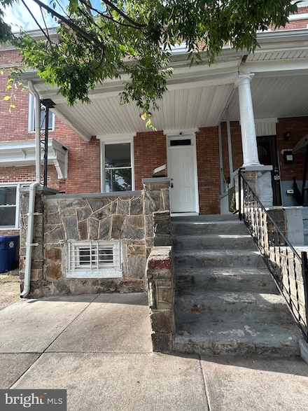2702 E Chase St, Baltimore, MD 21213