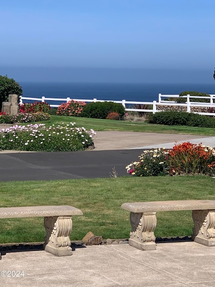 160 N Coast Hwy, Newport, OR 97365