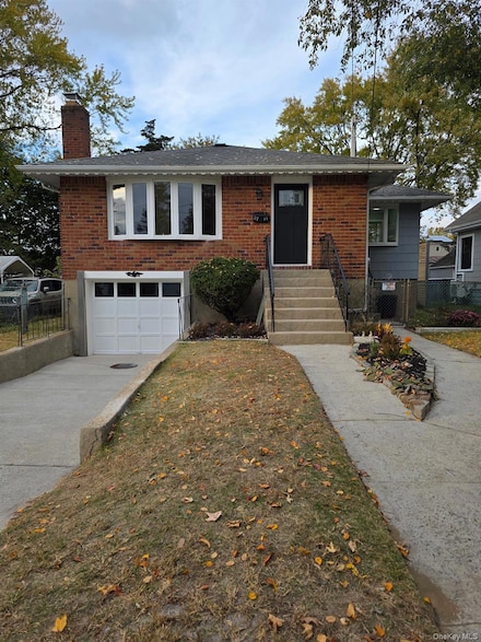 2711 W Alder Rd, Bellmore, NY 11710