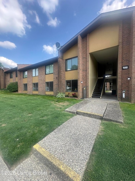 7008 Wildwood Cir Unit 57, Louisville, KY 40291
