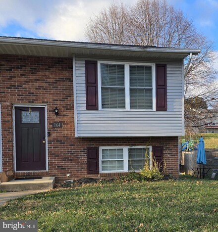 164 S Court St, Westminster, MD 21157
