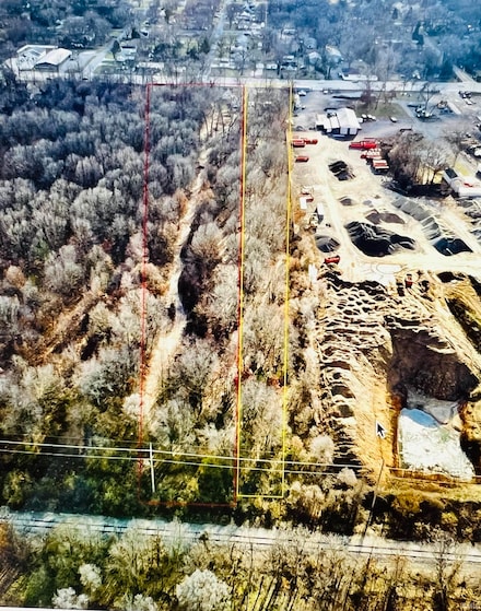 10199 Mckinley Hwy, Osceola, IN 46561