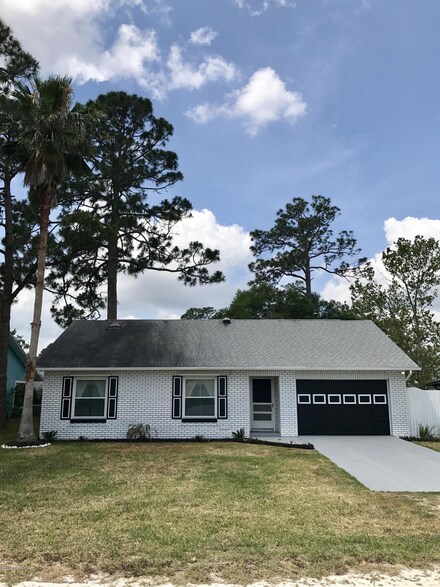 2514 Clarendon Ave, New Smyrna Beach, FL 32168