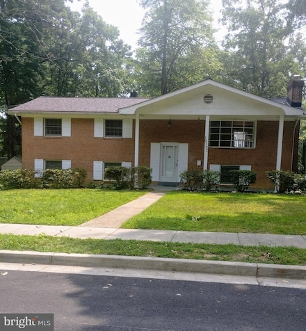 10107 Forest Ave, Fairfax, VA 22032