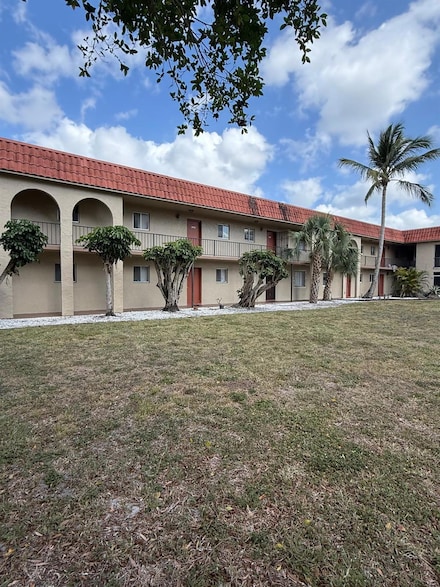 6074 Forest Hill Blvd Unit 208, West Palm Beach, FL 33415