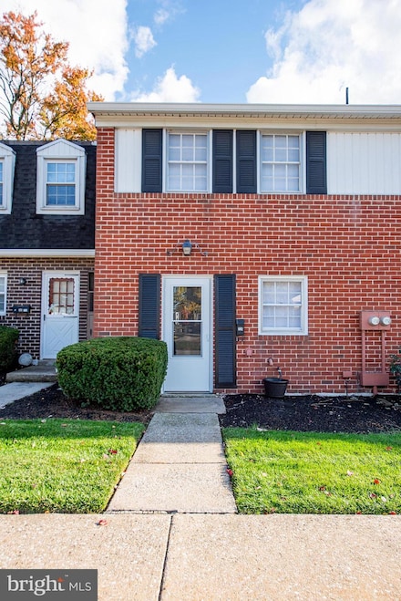 724 Colony Dr, York, PA 17404