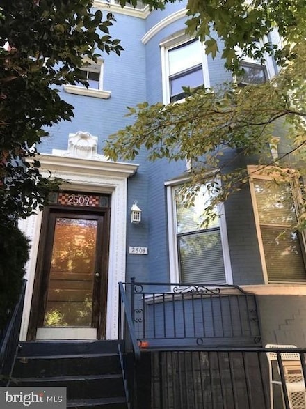 2509 Cliffbourne Place NW Unit 4, Washington, DC 20009