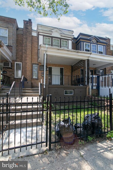 2771 N Congress Rd, Camden, NJ 08104