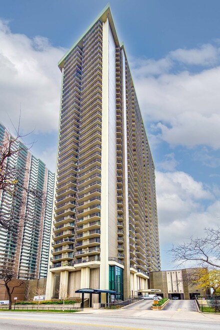 6007 N Sheridan Rd Unit 30F, Chicago, IL 60660