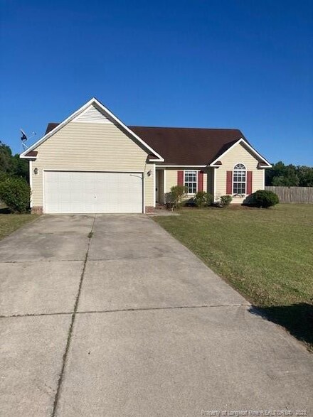 49 Whisper Creek Ct, Linden, NC 28356