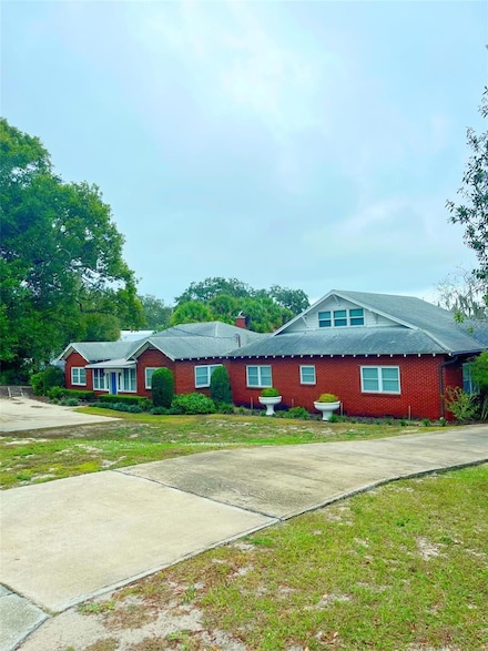 1200 W Lake Otis Dr SE, Winter Haven, FL 33880