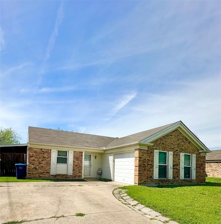7401 Canoga Cir, Fort Worth, TX 76137