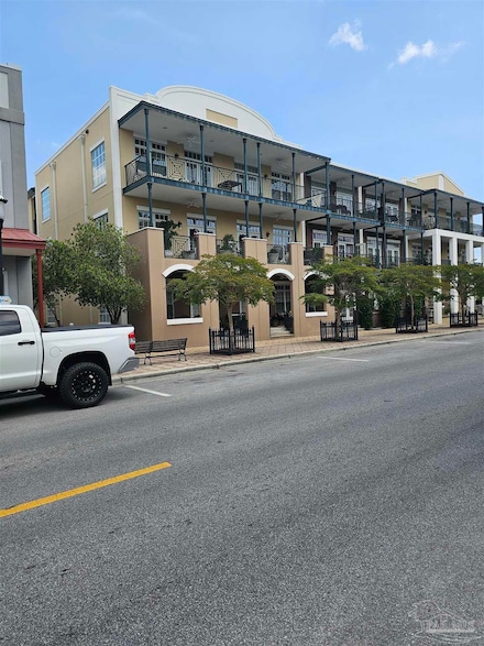 108 S Alcaniz St Unit 108, Pensacola, FL 32502