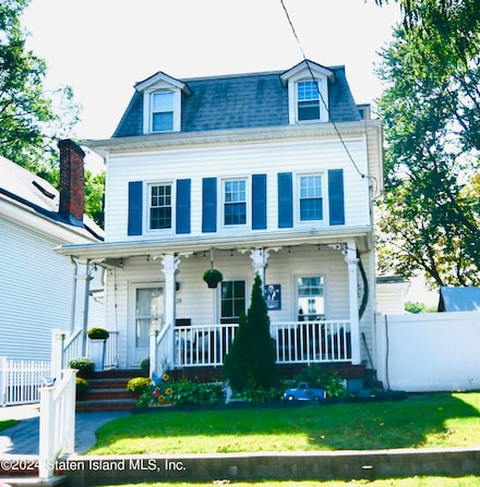 28 Trinity Place, Staten Island, NY 10310