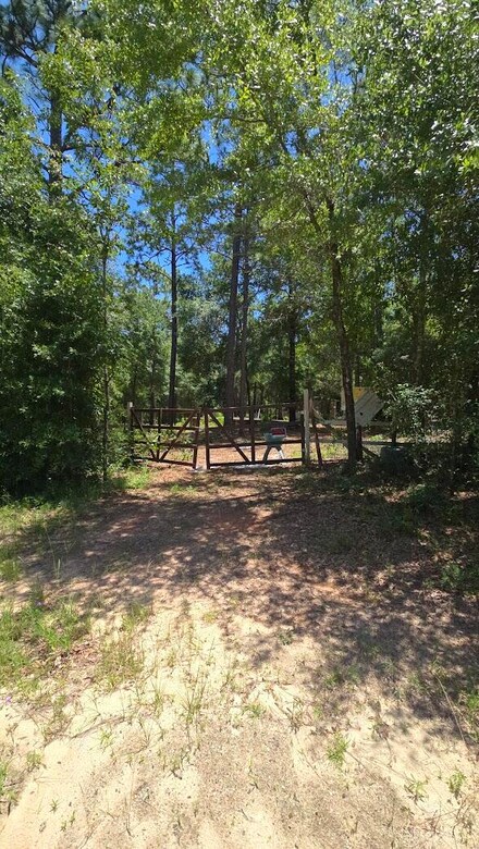 6045 Sand Hill Rd, Crestview, FL 32539