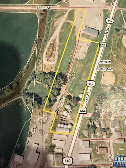 47 1st St, Moville, IA 51039