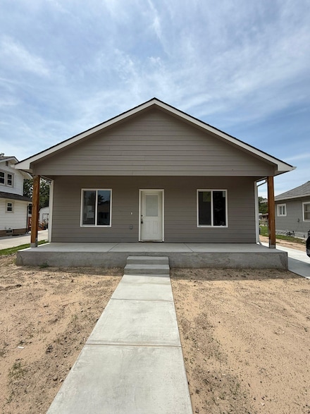 2107 S Water St, Wichita, KS 67213
