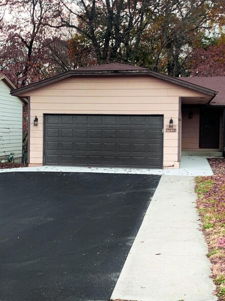 17474 Sunray Cir SW, Prior Lake, MN 55372