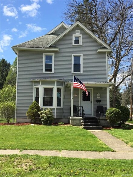 102 Academy St, Salamanca, NY 14779