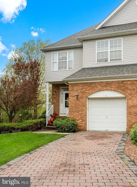 3 Keats Ct, East Windsor, NJ 08520