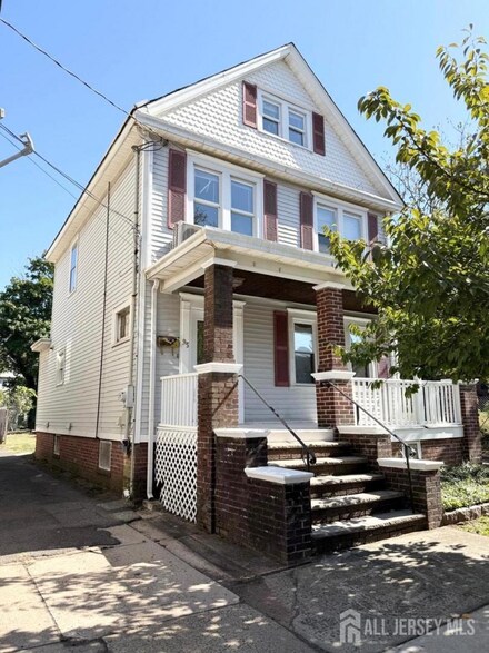 95 Harvey St, New Brunswick, NJ 08901
