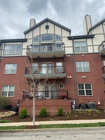 2211 S Grand Blvd Unit 110, Saint Louis, MO 63104