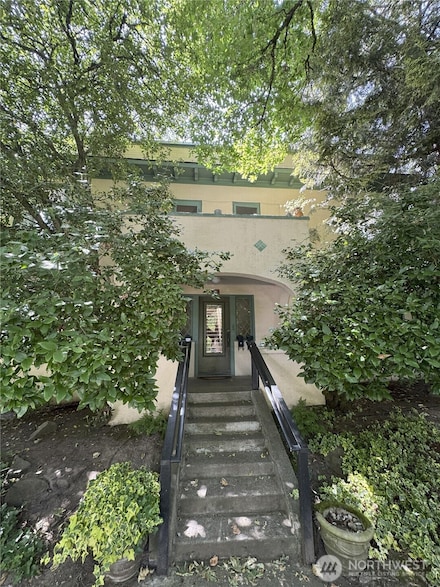 633 33rd Ave E, Seattle, WA 98112