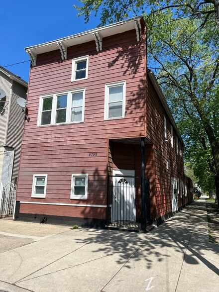 4759 S Laflin St, Chicago, IL 60609