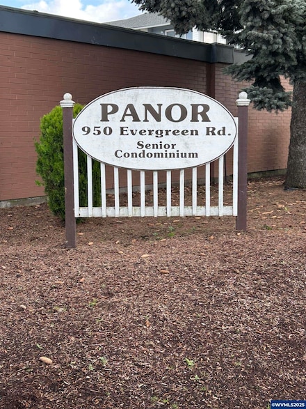 950 Evergreen Rd Unit 310, Woodburn, OR 97071