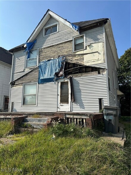 68 W Chalmers Ave, Youngstown, OH 44507