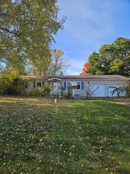 1016 Marshall Rd, Coldwater, MI 49036