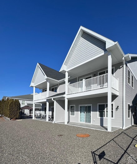27 Marina Dr, Catskill, NY 12414